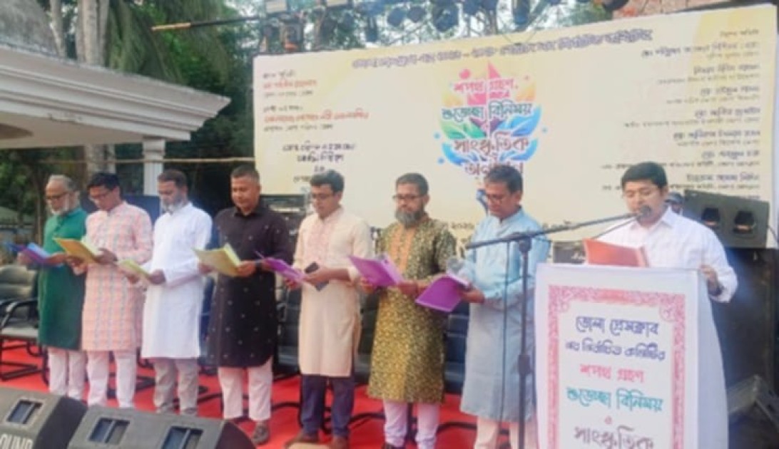 শপথগ্রহণ অনুষ্ঠানটি আমার জন্য স্মৃতিবহ হয়ে থাকবে :  ভোলা প্রেসক্লাবের শপথ অনুষ্ঠানে জেলা প্রশাসক ডা. শামীম রহমান